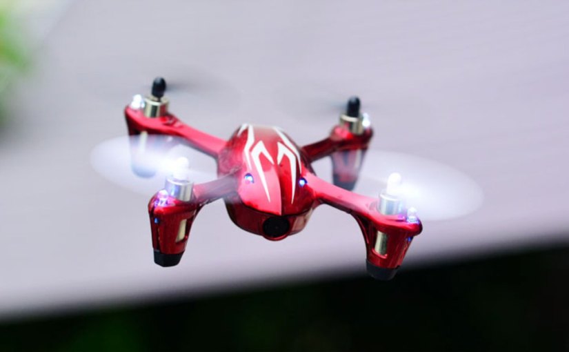 #Artefactados #JuegoDeDrones La semana del dron: Miniquadcopter Hubsan X4 H107C